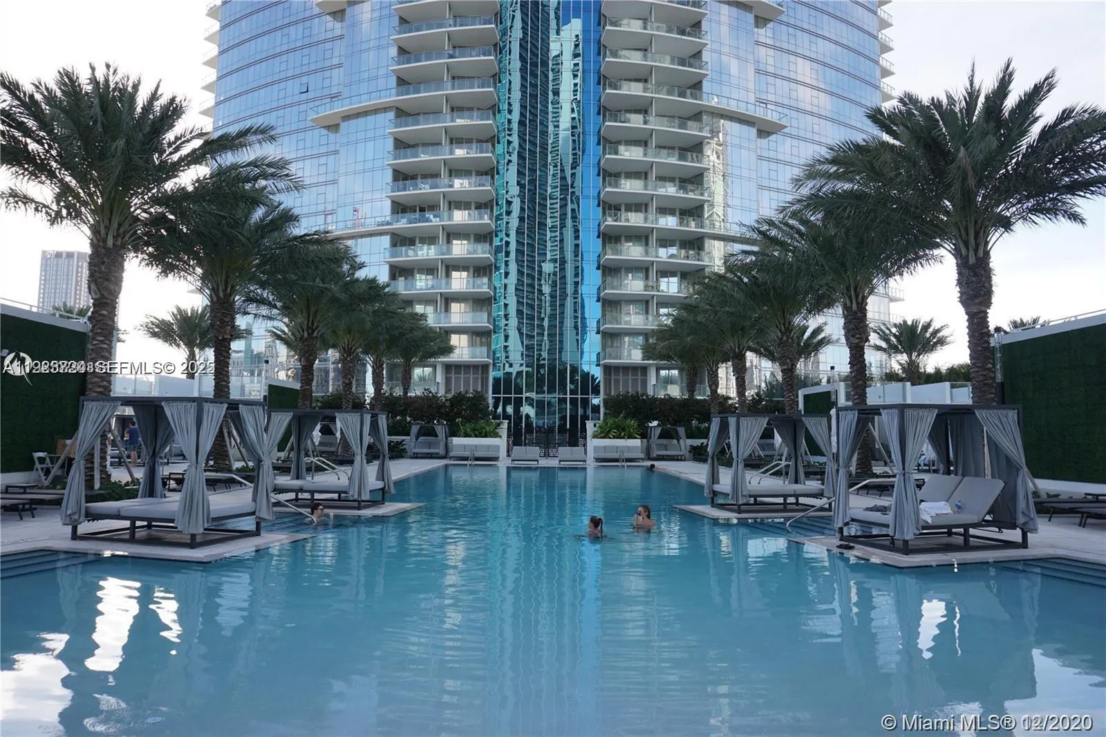 851 NE 1st Ave # 4911, Miami FL 33132