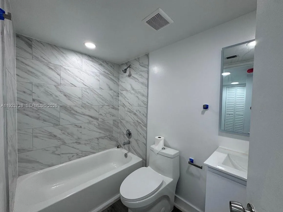 850 N Miami Ave # 2108, Miami FL 33132