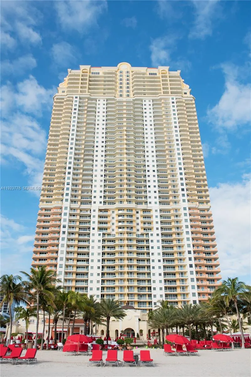 3 bedroom 3 bath for sale at 17875 Collins Ave # 905, Sunny Isles Beach FL 33160