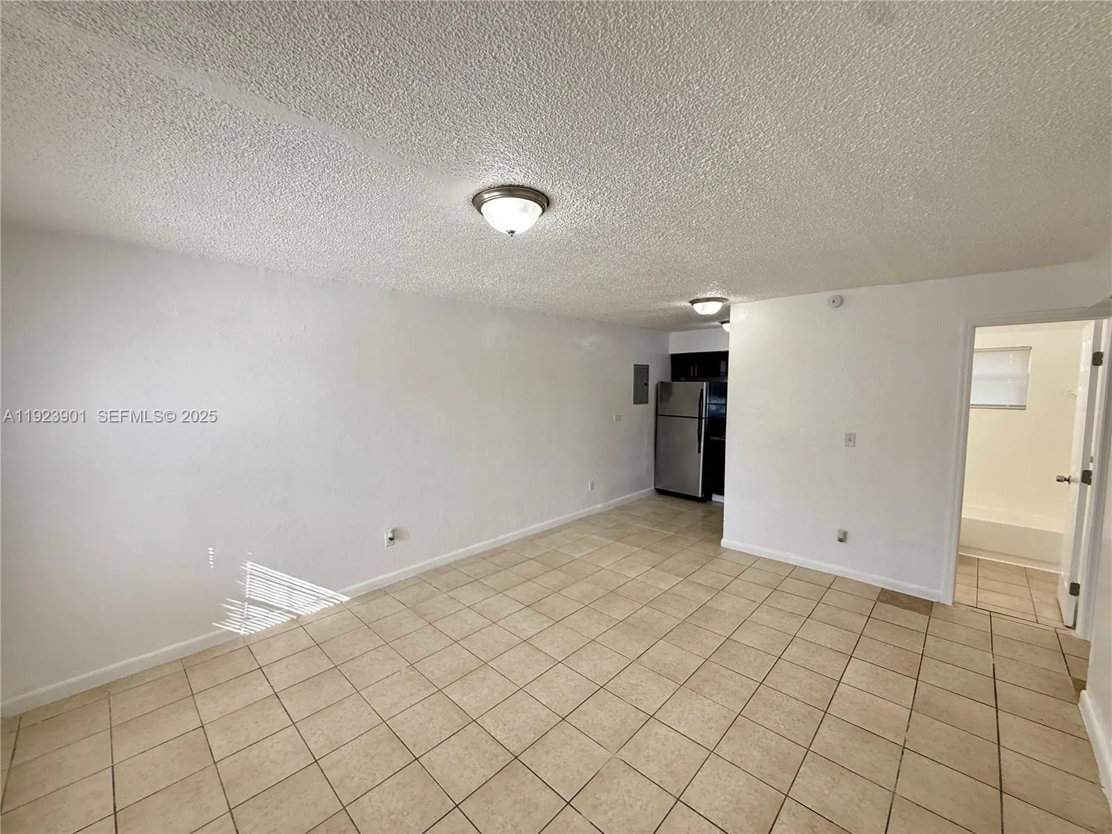 8262 NE 1st Ave, Miami FL 33138