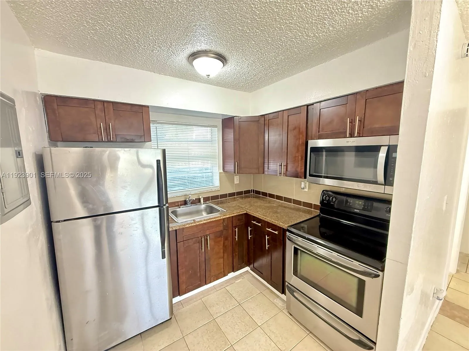 8262 NE 1st Ave, Miami FL 33138