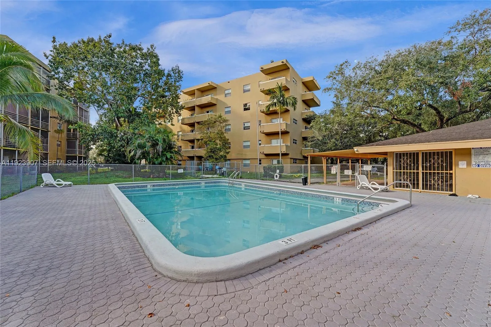 4111 Stirling Rd # 502, Dania Beach FL 33314