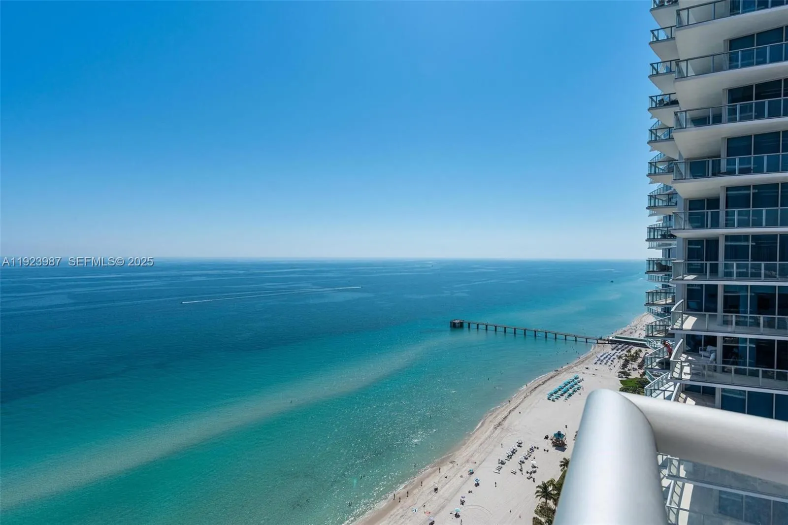 4 bedroom 4 bath for sale at 17121 Collins Ave # 3201, Sunny Isles Beach FL 33160