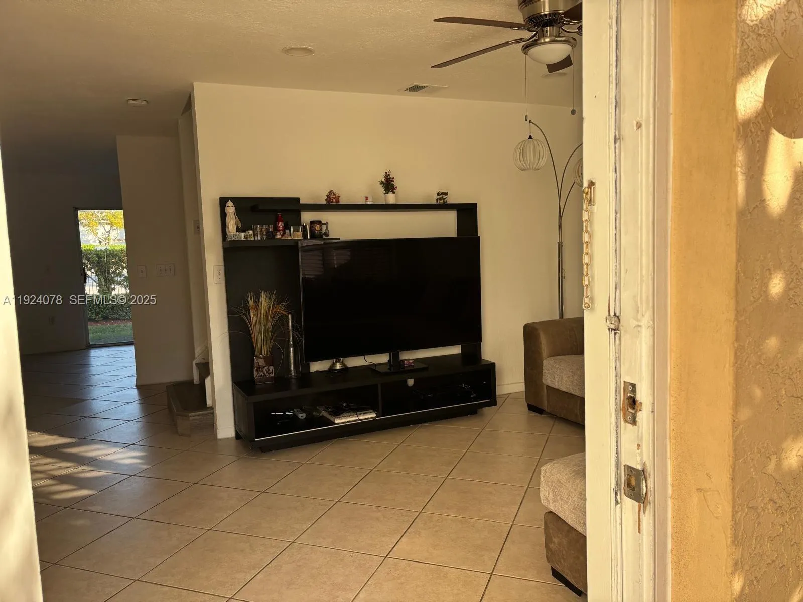 5332 NW 89th Ave, Sunrise FL 33351
