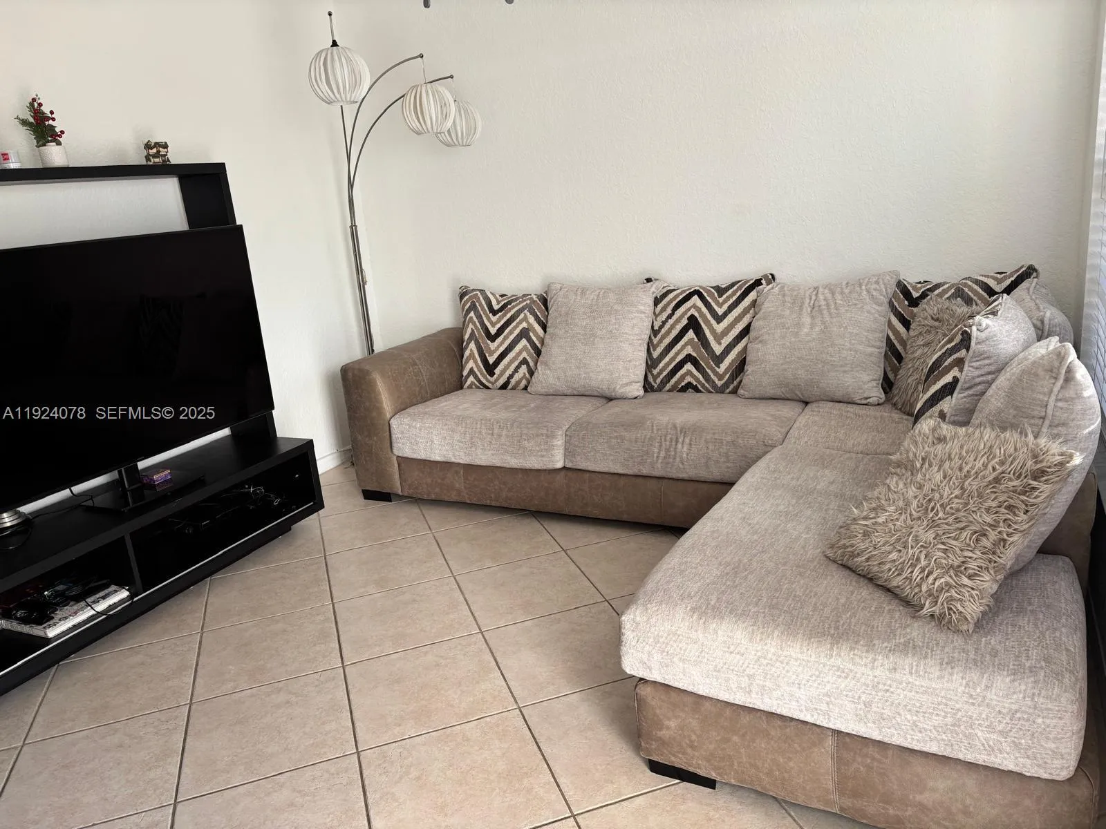 5332 NW 89th Ave, Sunrise FL 33351