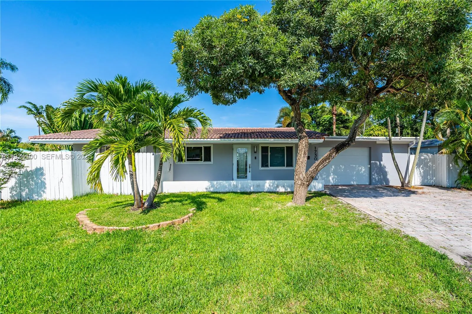 3 bedroom 2 bath for sale at 1730 NE 9th Ave, Fort Lauderdale FL 33305