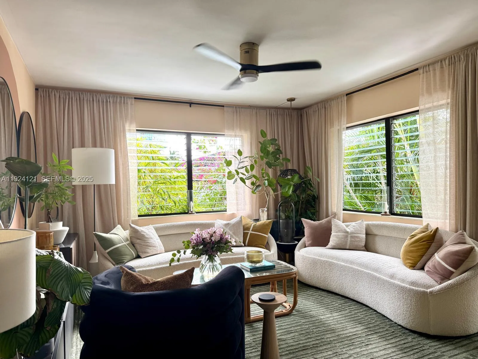 1 bedroom 1 bath for sale at 1127 Meridian Ave # 1127, Miami Beach FL 33139