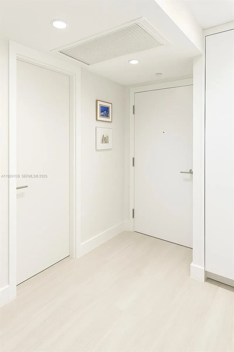 2301 Collins Ave # 636, Miami Beach FL 33139
