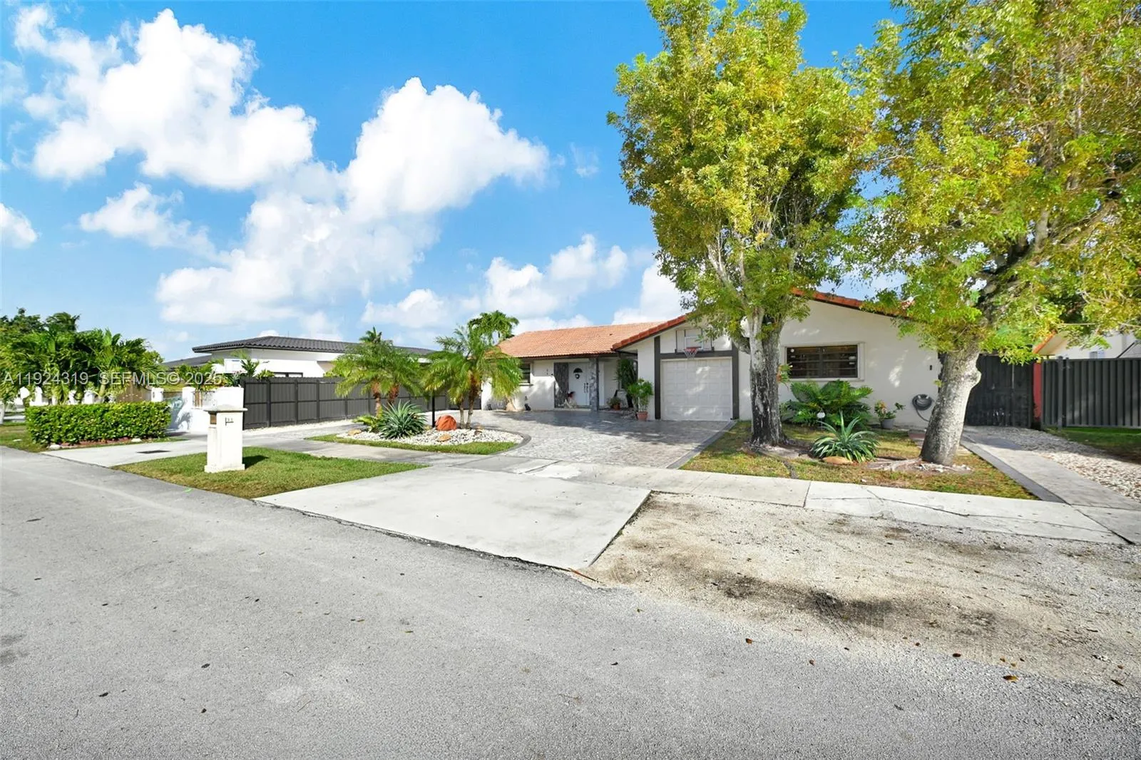 6 bedroom 3 bath for sale at 31 NW 133rd Pl, Miami FL 33182