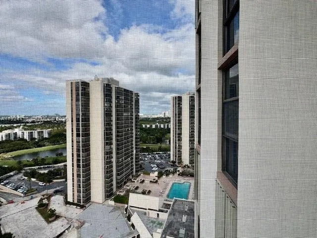 20335 W Country Club Dr # 2101, Aventura FL 33180