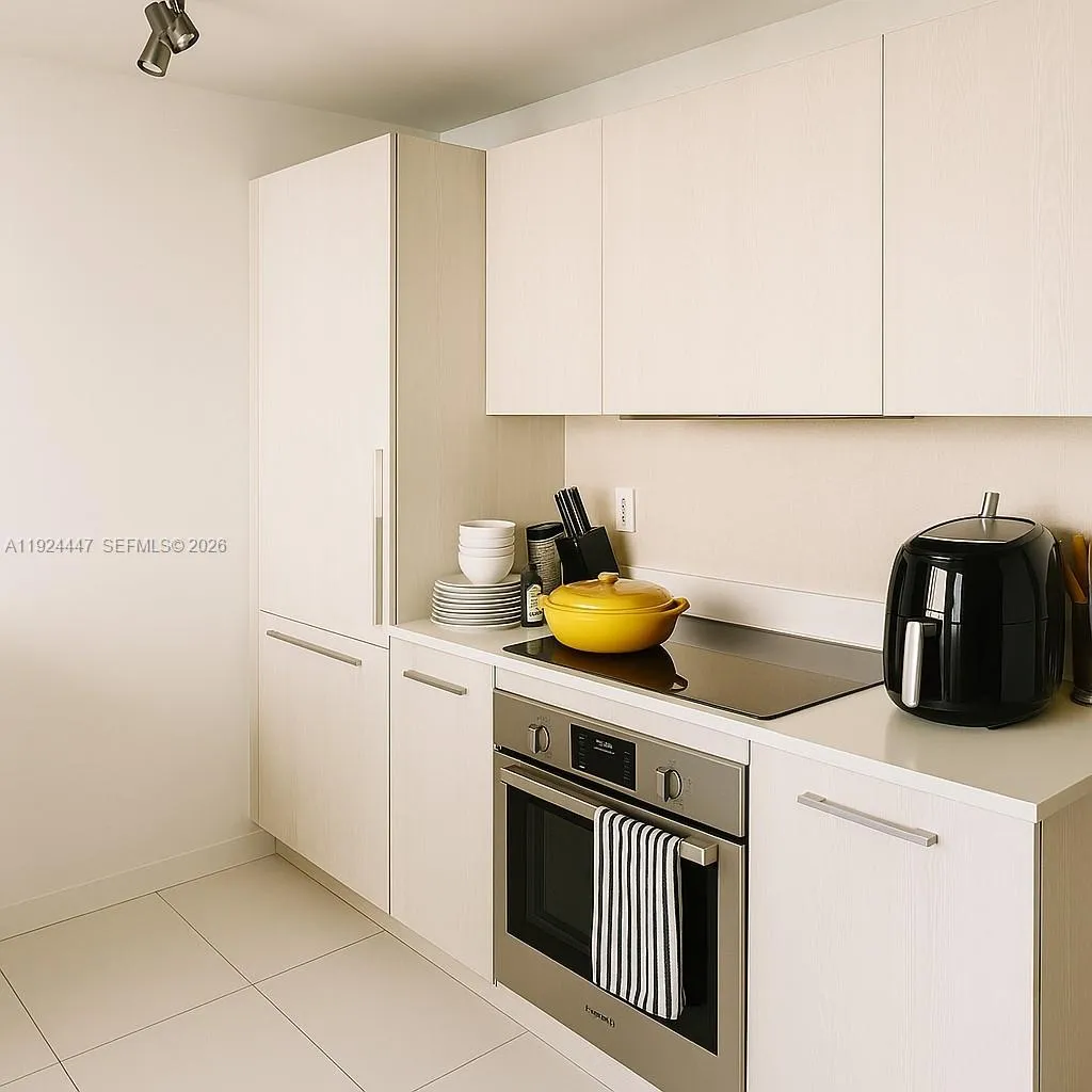 501 NE 31st St # 2902, Miami FL 33137
