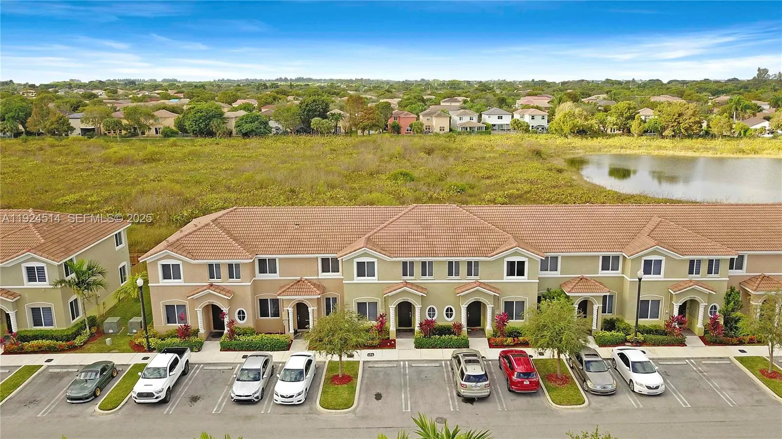 1052 SE 23rd Ave, Homestead FL 33035