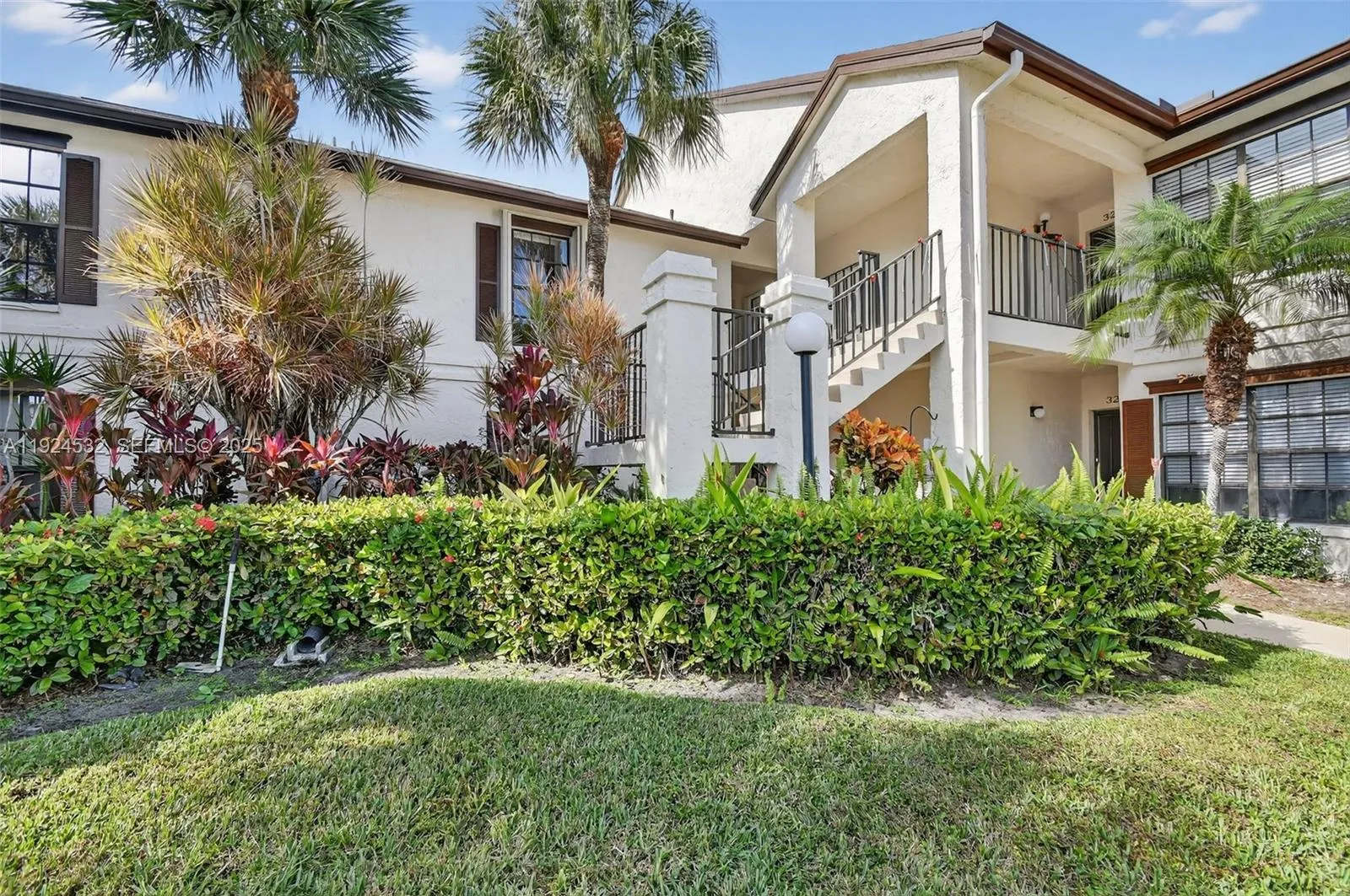 3259 Perimeter Dr # 3259, Green Acres FL 33467