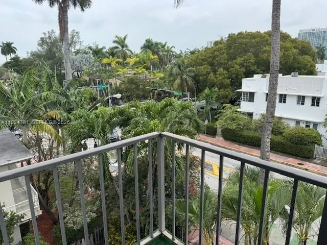 1605 Meridian Ave # 401, Miami Beach FL 33139