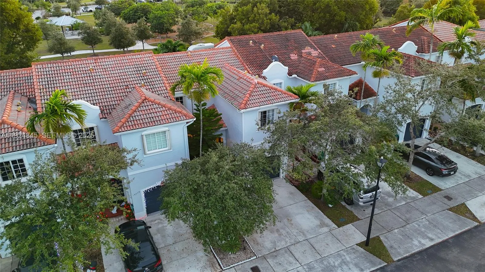 14738 SW 9th Ln, Miami FL 33194