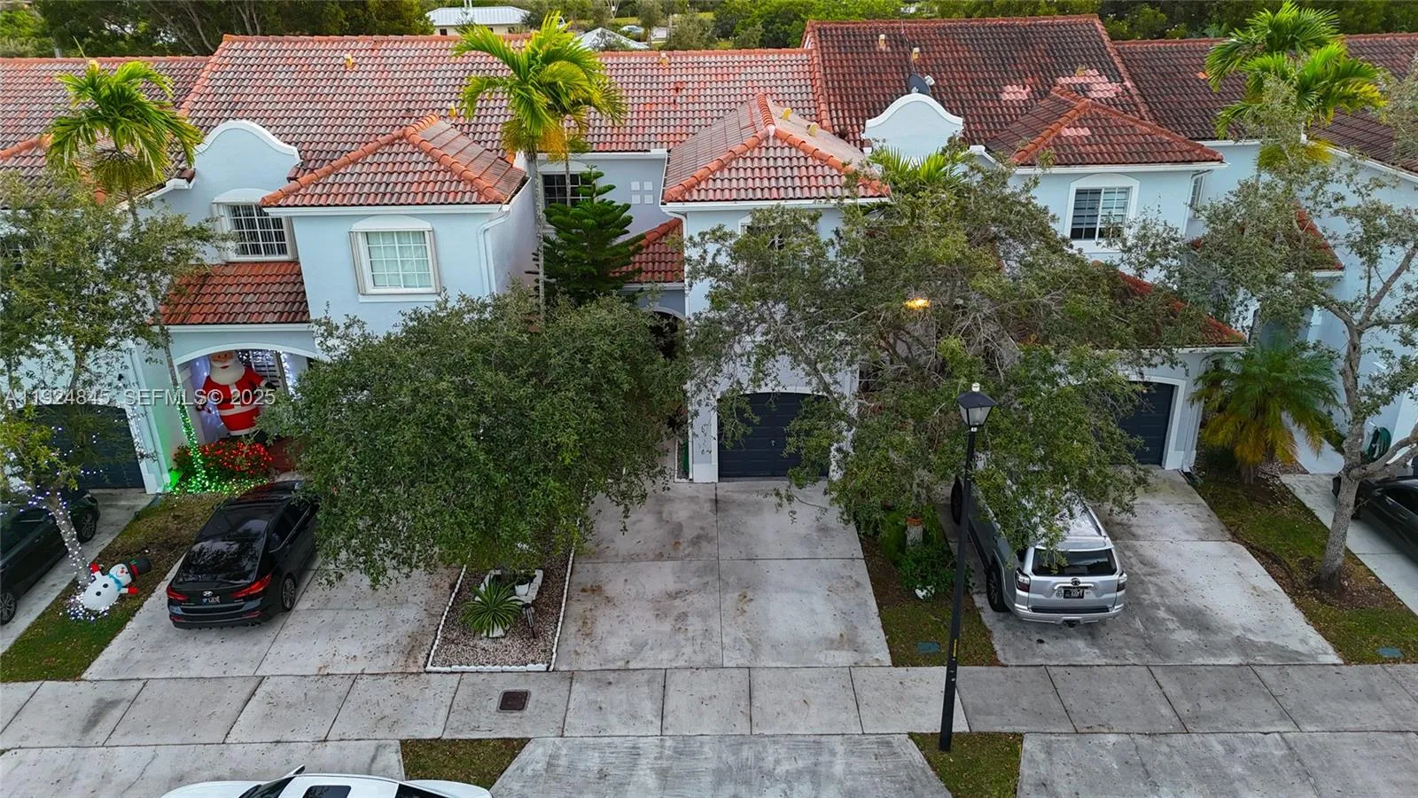 14738 SW 9th Ln, Miami FL 33194