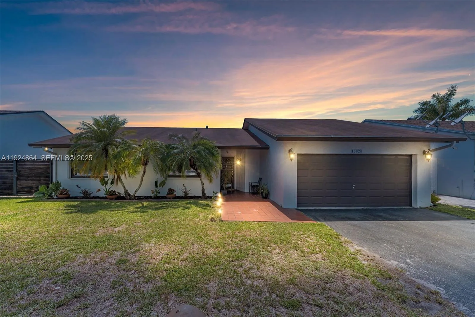 10020 SW 145th Pl, Miami FL 33186