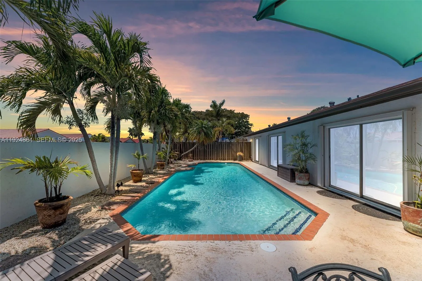 10020 SW 145th Pl, Miami FL 33186