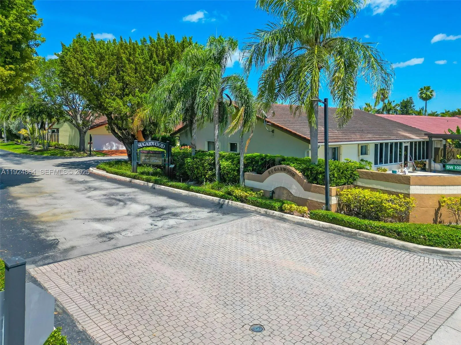 10020 SW 145th Pl, Miami FL 33186