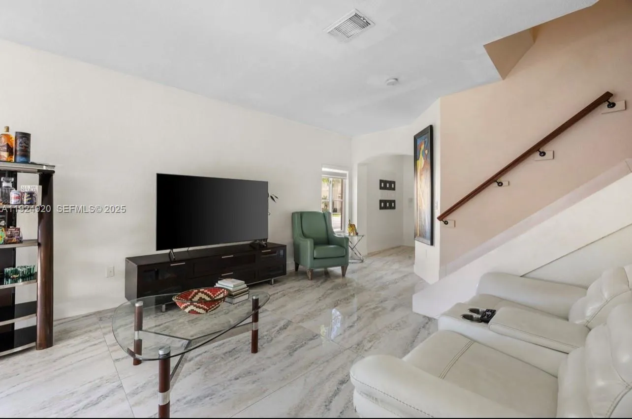 8362 NW 107th Ct # 24, Doral FL 33178