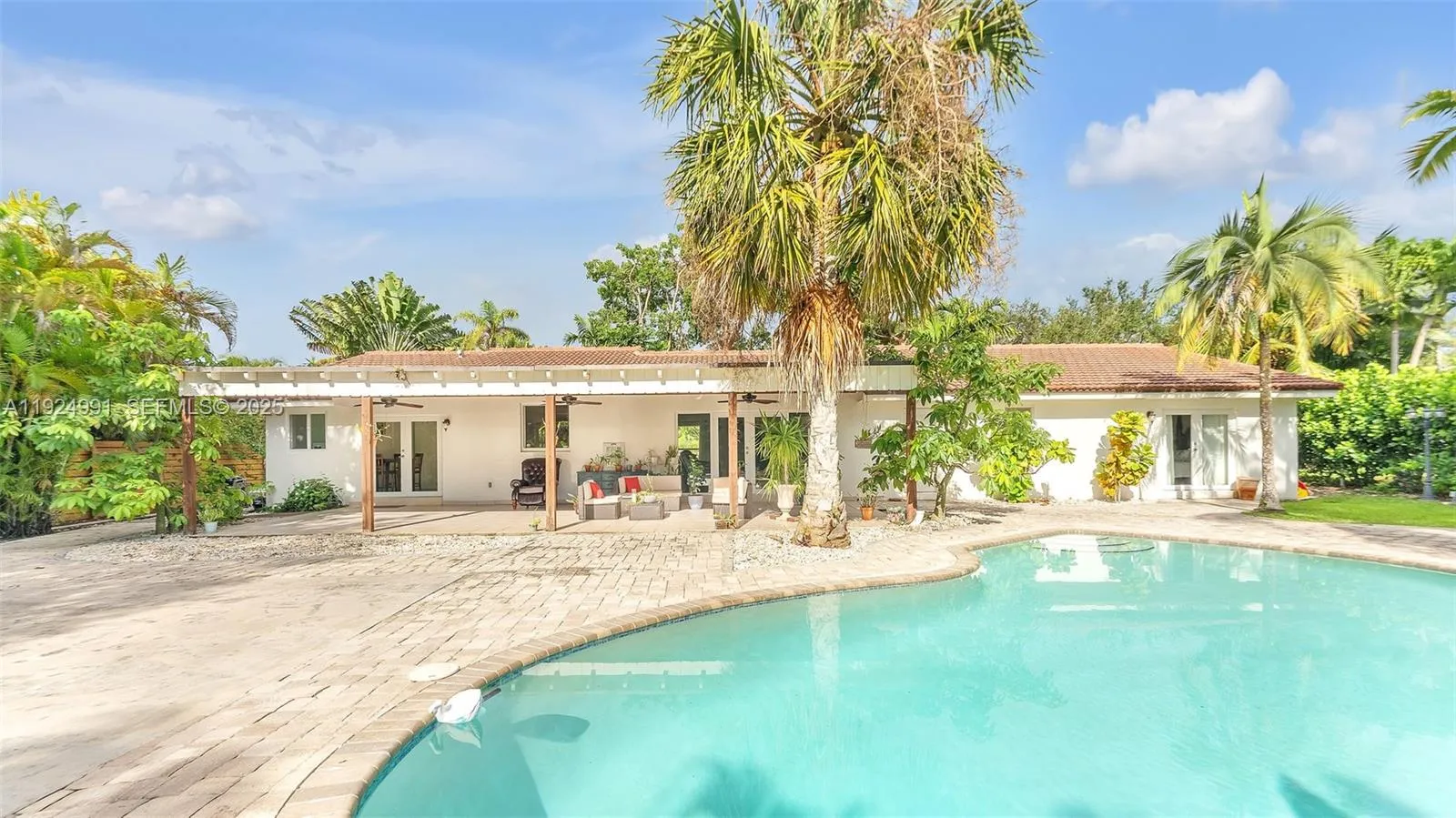 9220 SW 94th Pl, Miami FL 33176