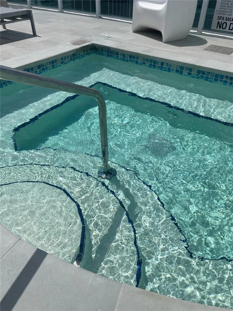 133 NE 2nd Ave # 1512, Miami FL 33132