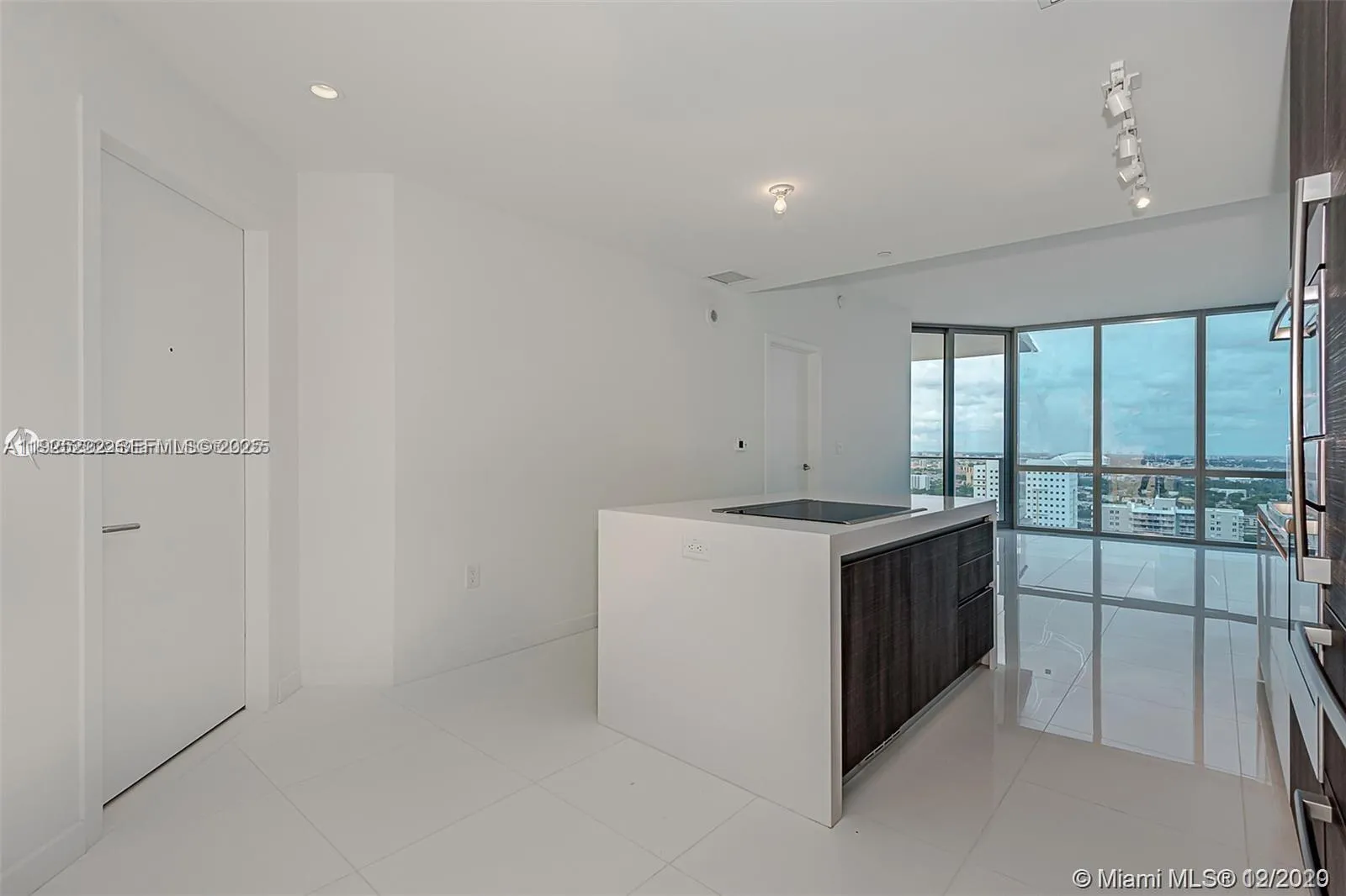 851 NE 1st Ave # 1608, Miami FL 33132