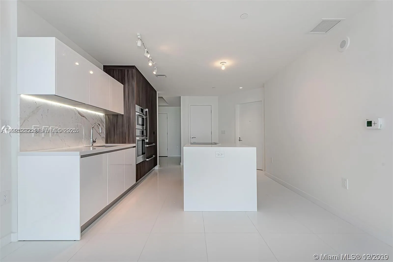 851 NE 1st Ave # 1608, Miami FL 33132