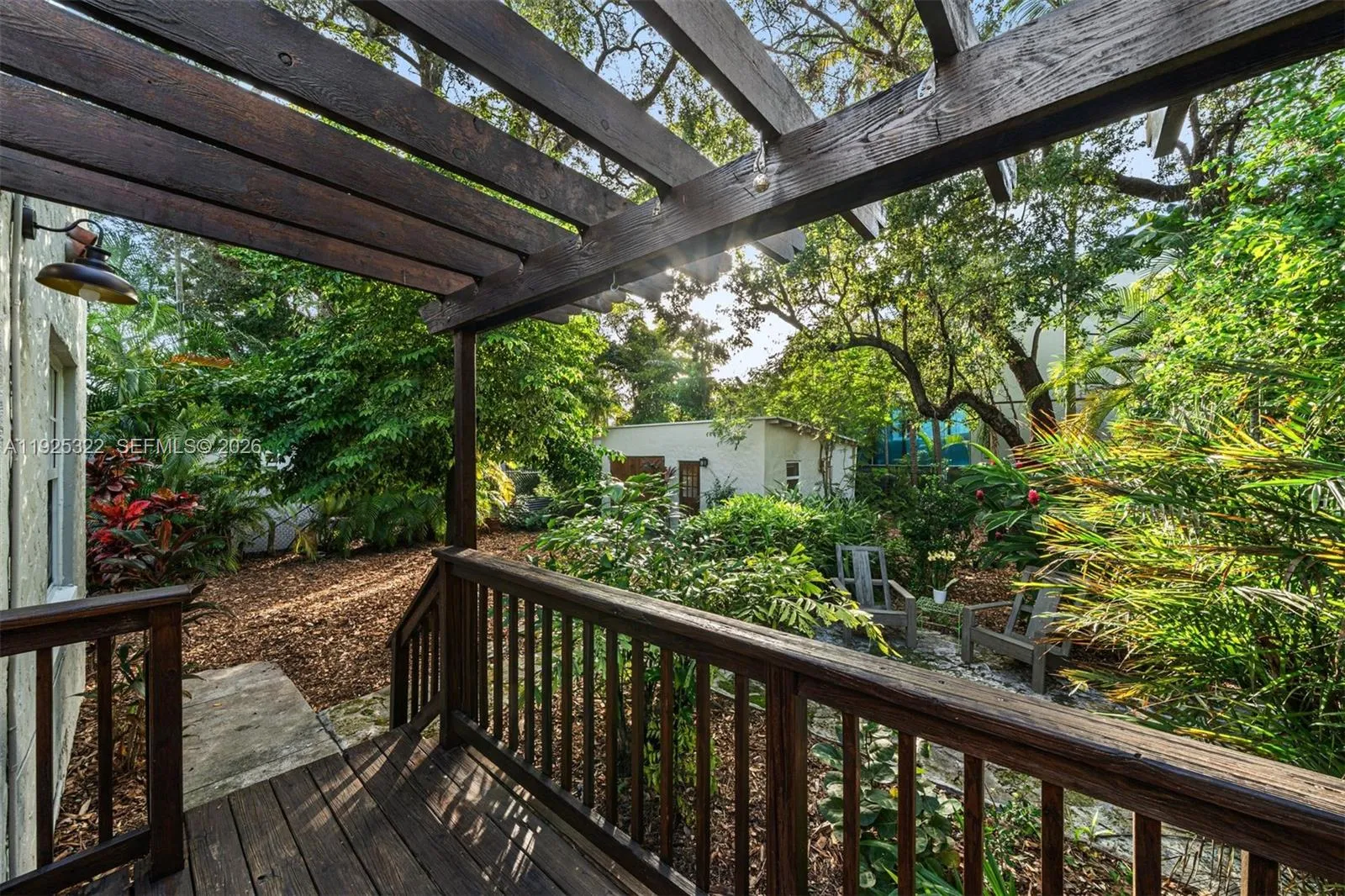 828 NW 9th Ave, Miami FL 33136