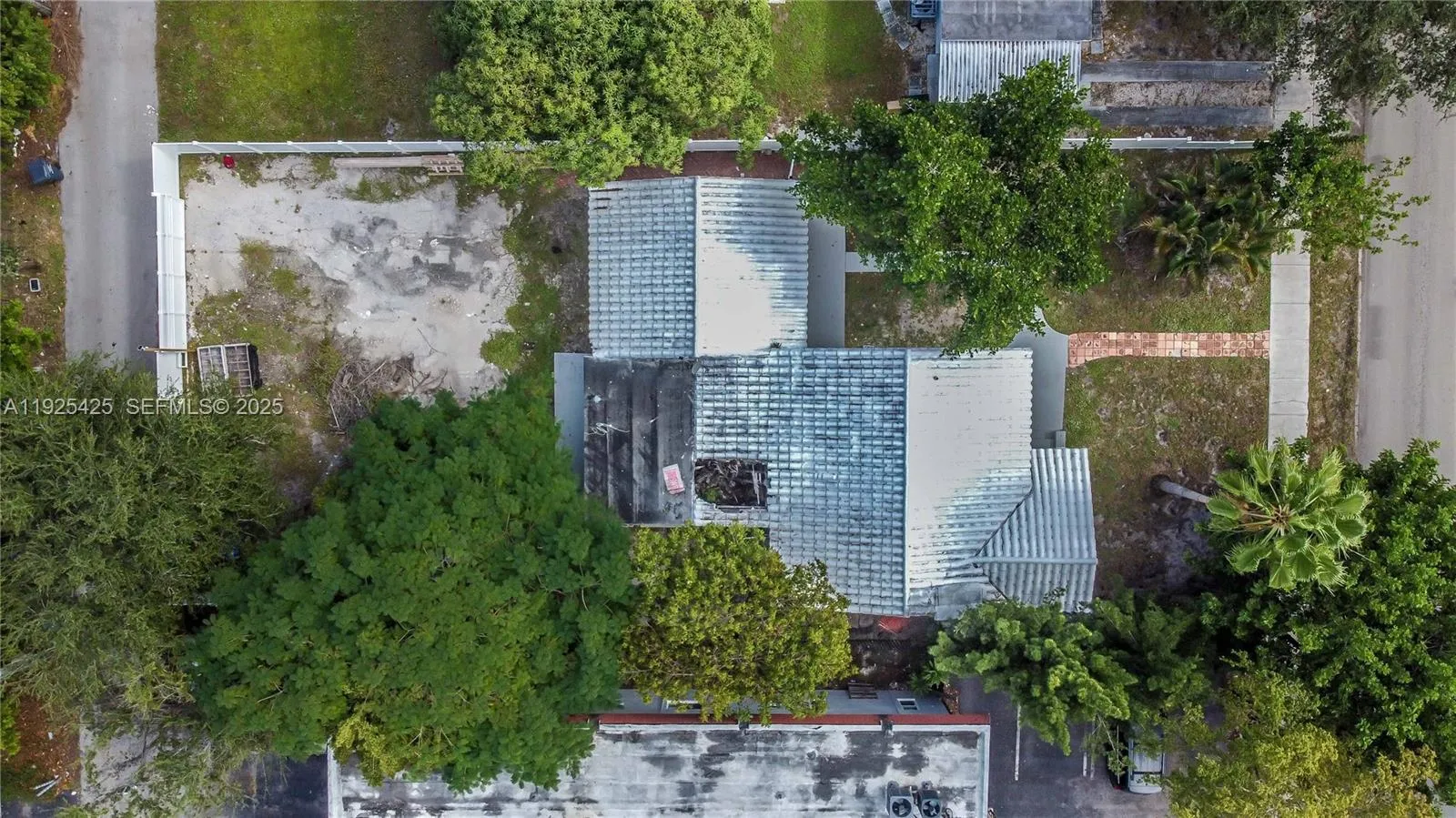 2015 Washington St, Hollywood FL 33020