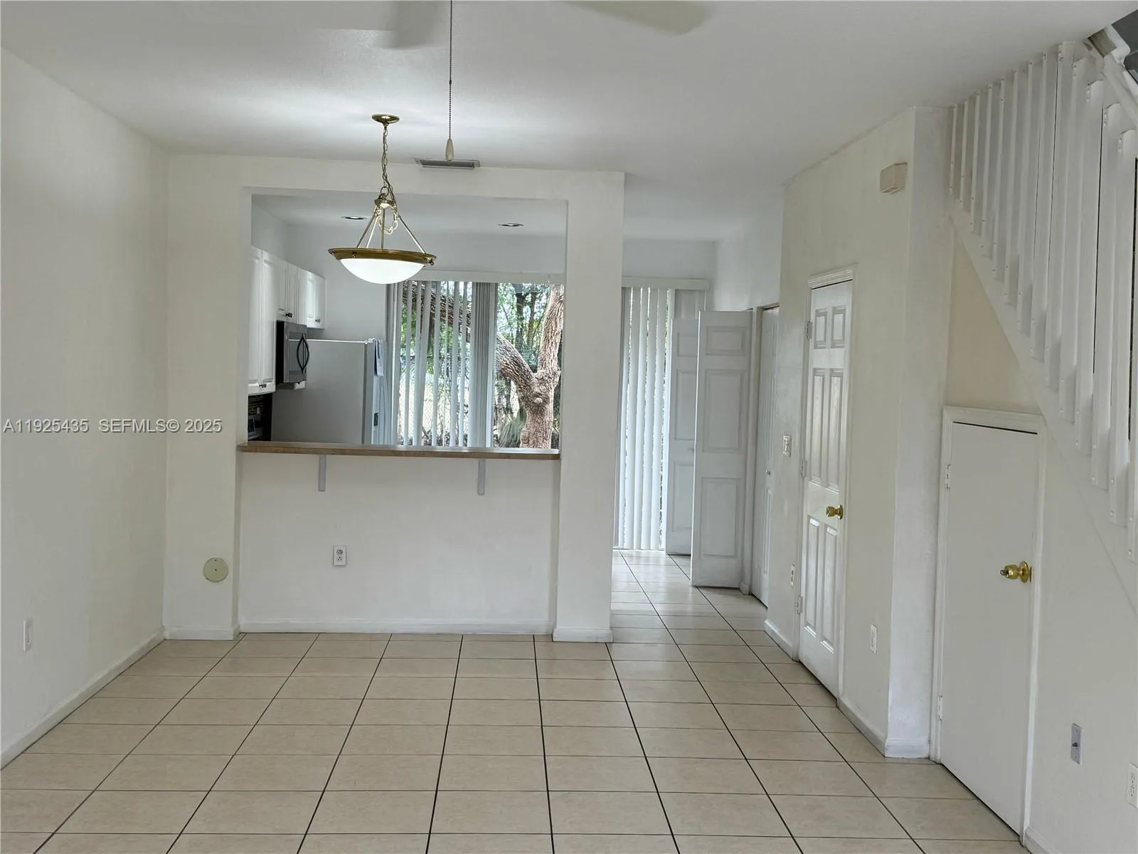 669 NW 42nd Ave, Plantation FL 33317