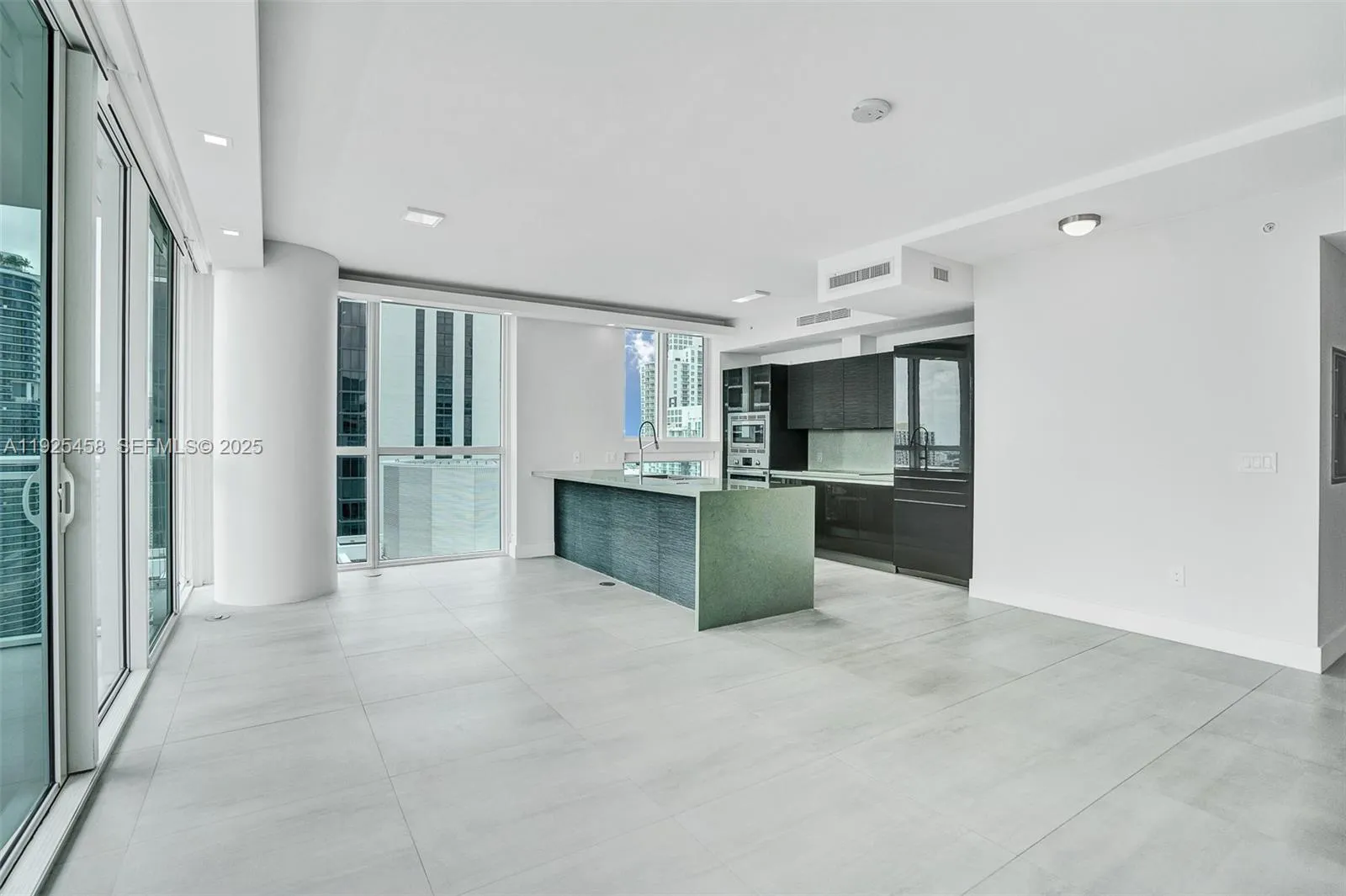 2 bedroom 2 bath for sale at 1080 Brickell Ave # 4109, Miami FL 33131