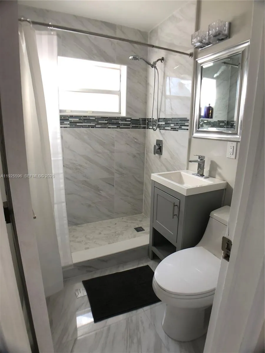 1938 Sheridan St REAR, Hollywood FL 33020
