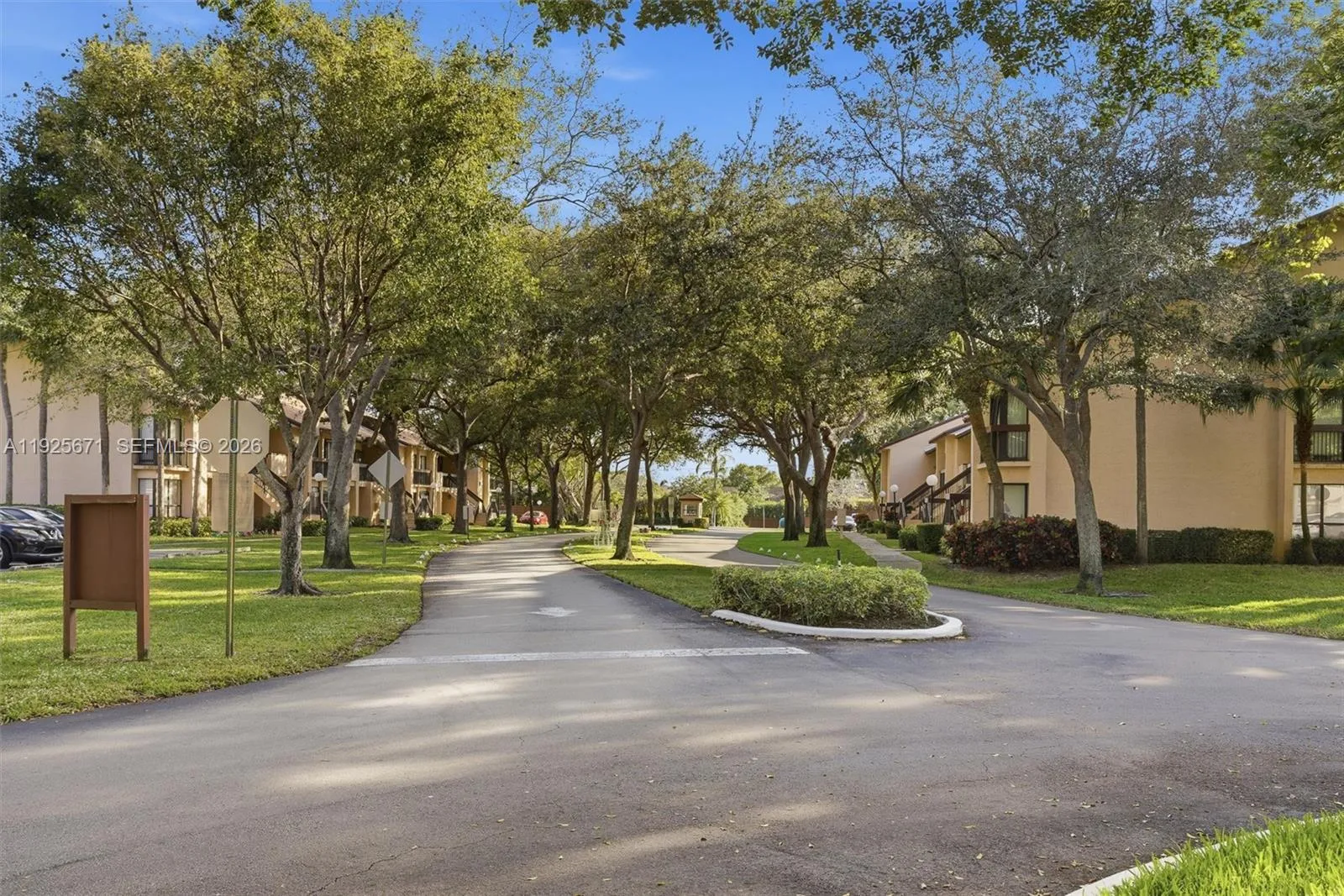2379 SW 15th St # 107, Deerfield Beach FL 33442