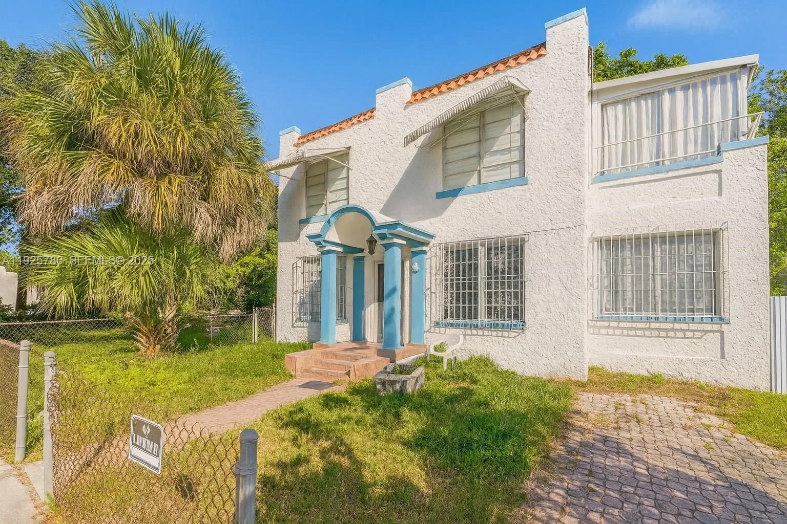 6 bedroom 3 bath for sale at 1725 NW 19th St, Miami FL 33125