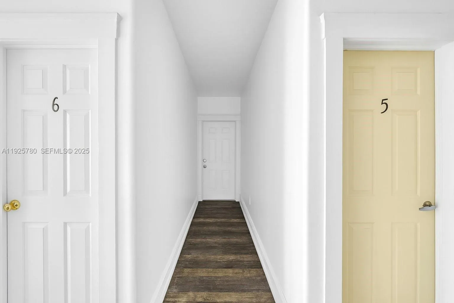 1725 NW 19th St, Miami FL 33125