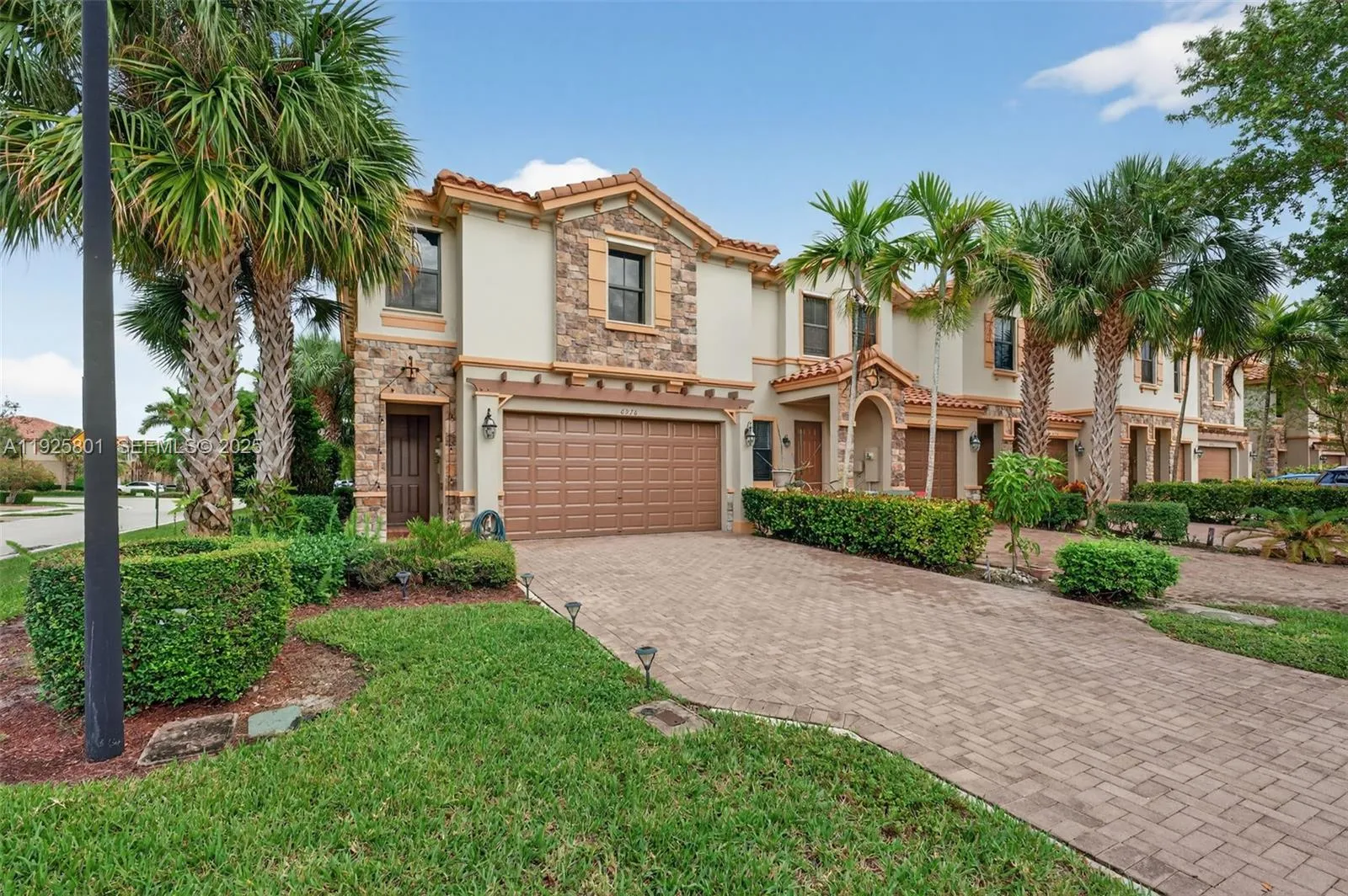 6978 Broadland Way, Coconut Creek FL 33073