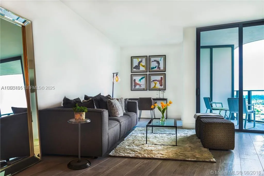 121 NE 34th St # 1214, Miami FL 33137