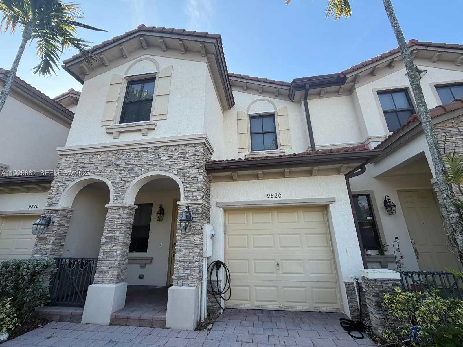 4 bedroom 3 bath for sale at 9820 NW 88th St, Doral FL 33178