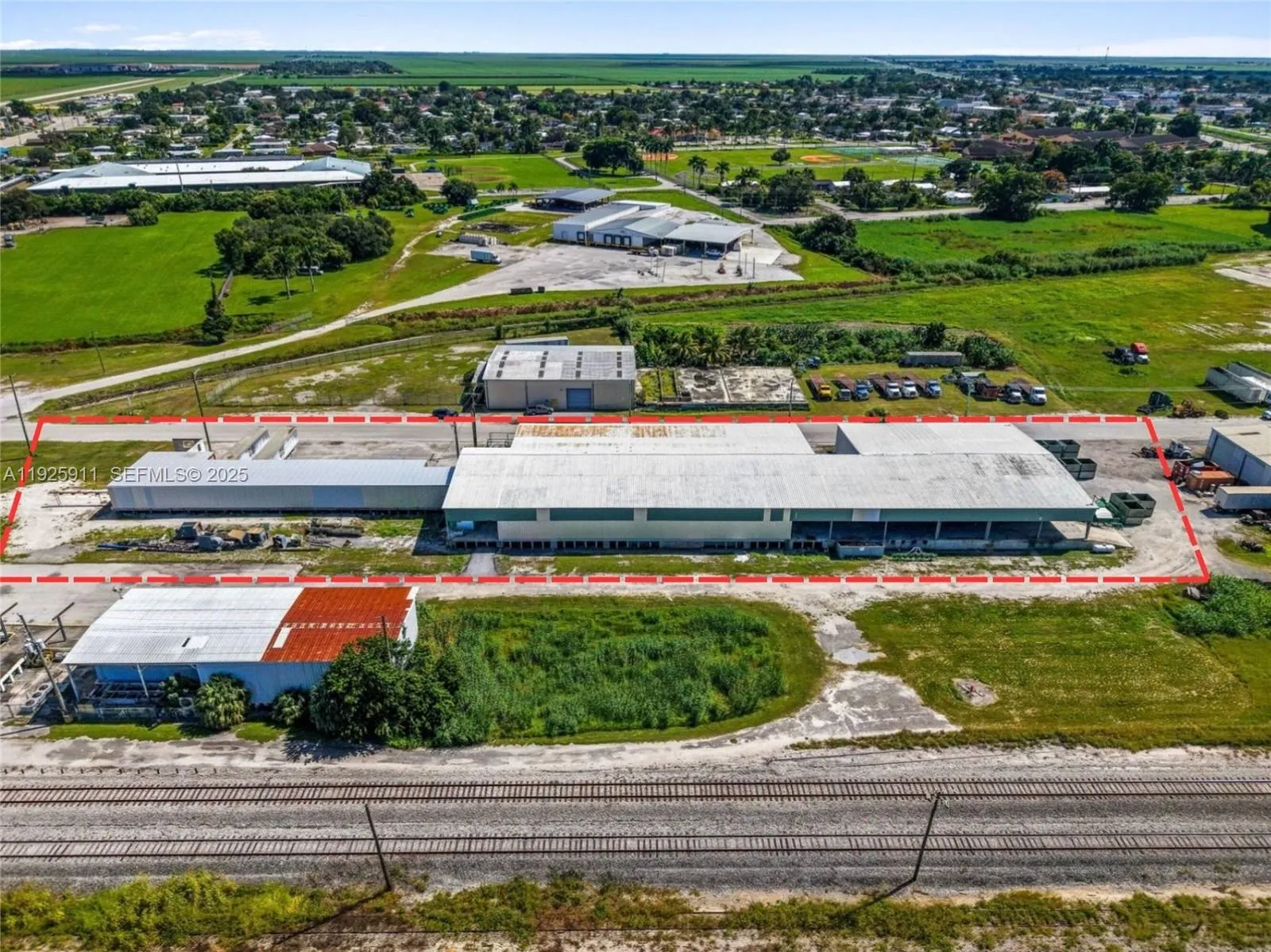 901 NW 9th St, Belle Glade FL 33430