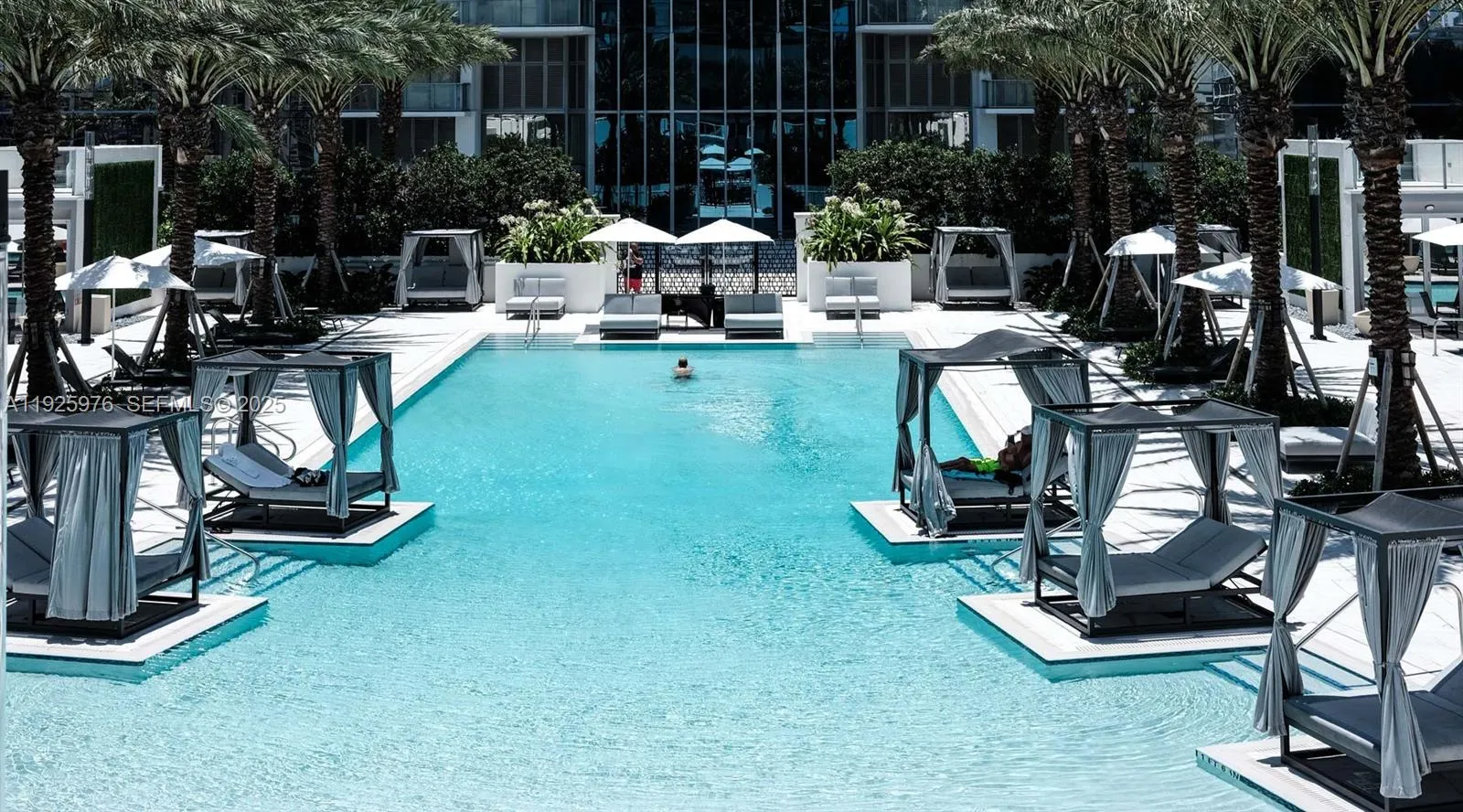 851 NE 1st Ave # 3810, Miami FL 33132
