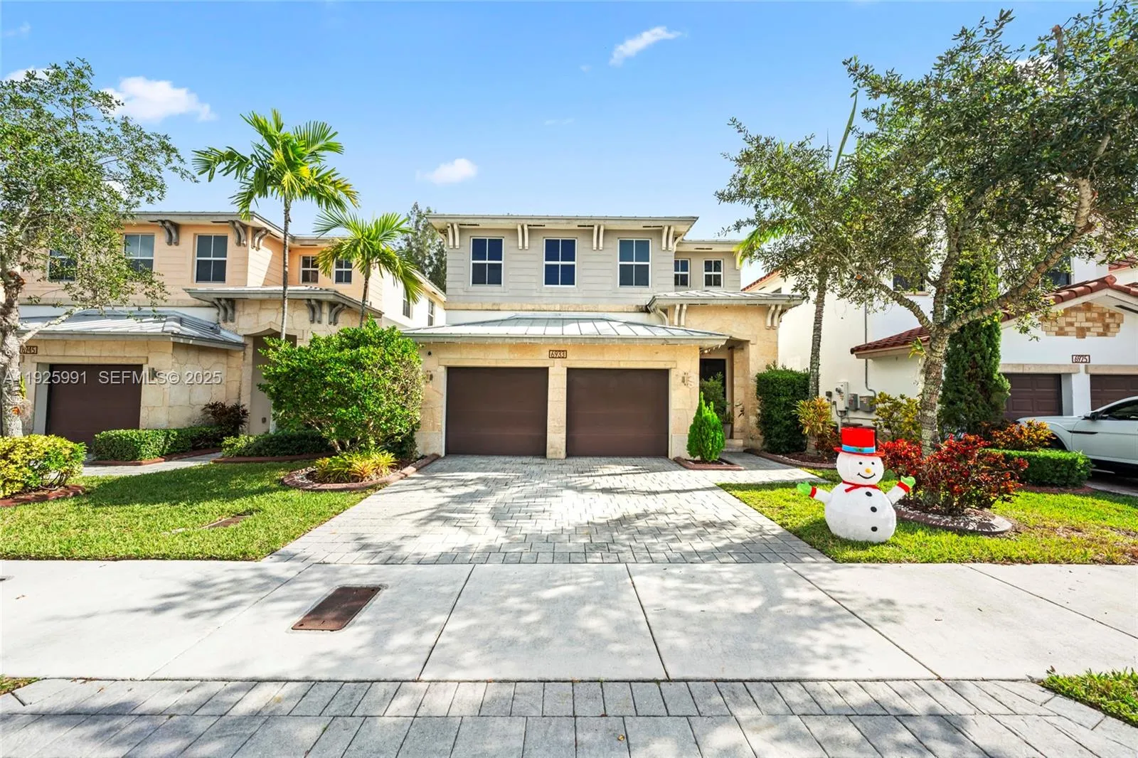 6933 NW 104th Ct, Doral FL 33178