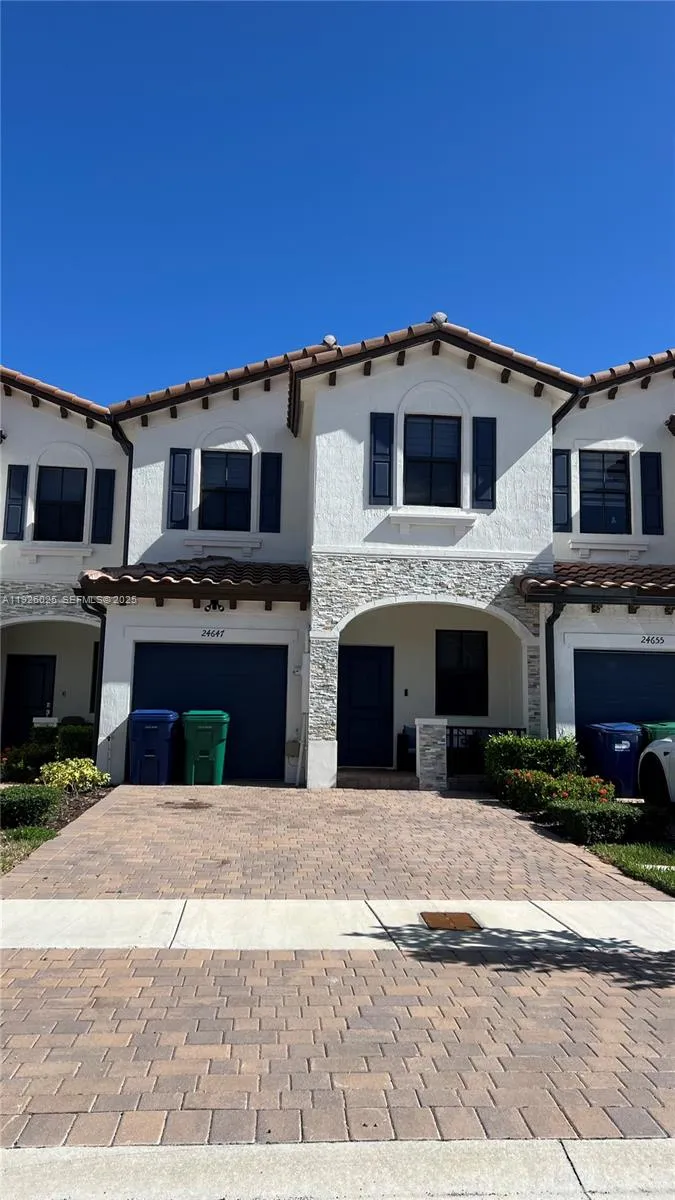 3 bedroom 2 bath for sale at 24647 SW 119th Pl, Homestead FL 33032