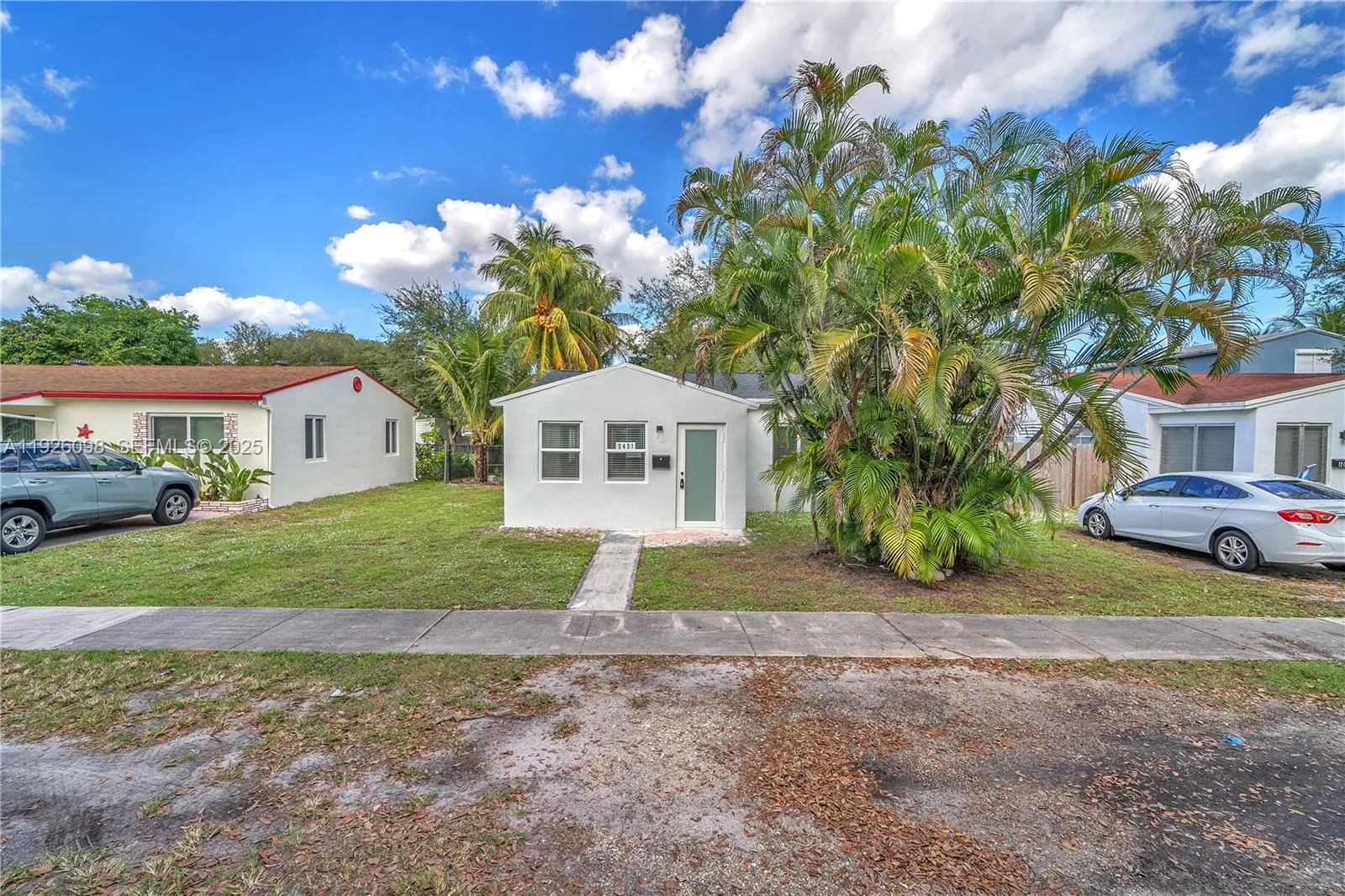 2431 Coolidge St, Hollywood FL 33020