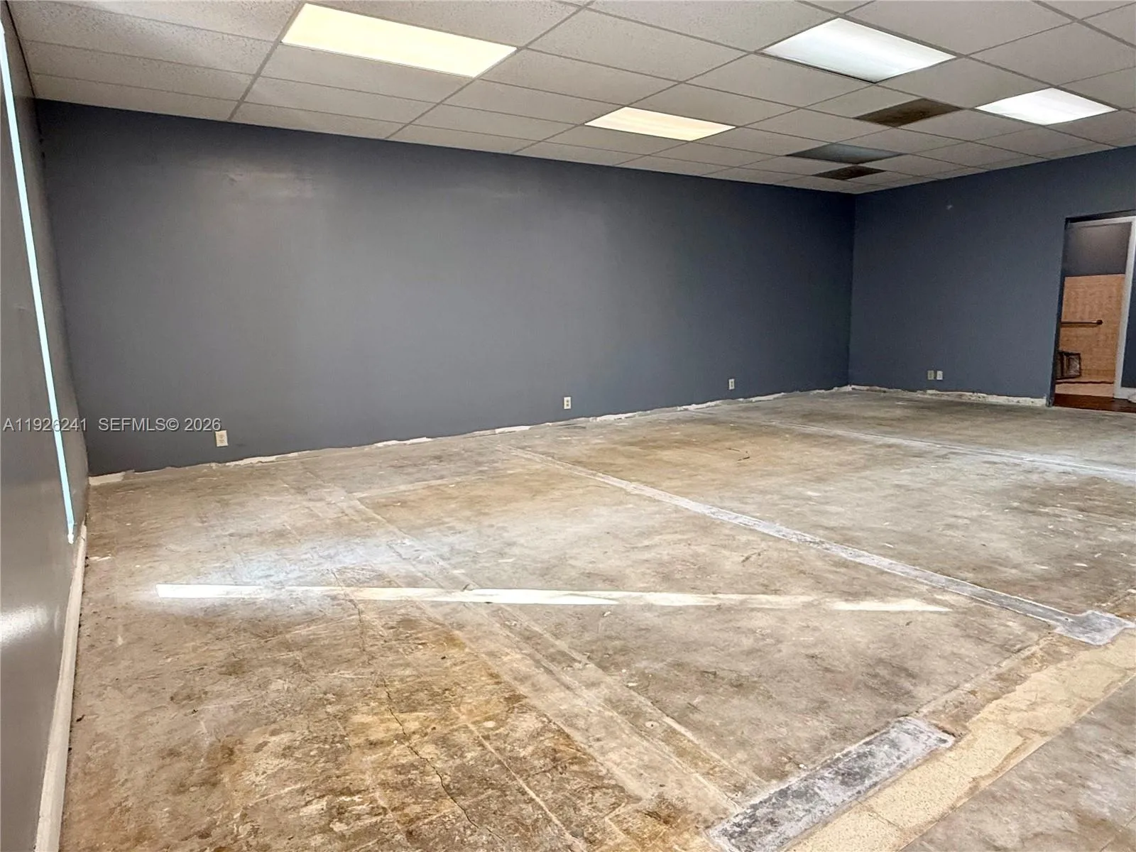 1020 NW 1st Ct, Hallandale Beach FL 33009