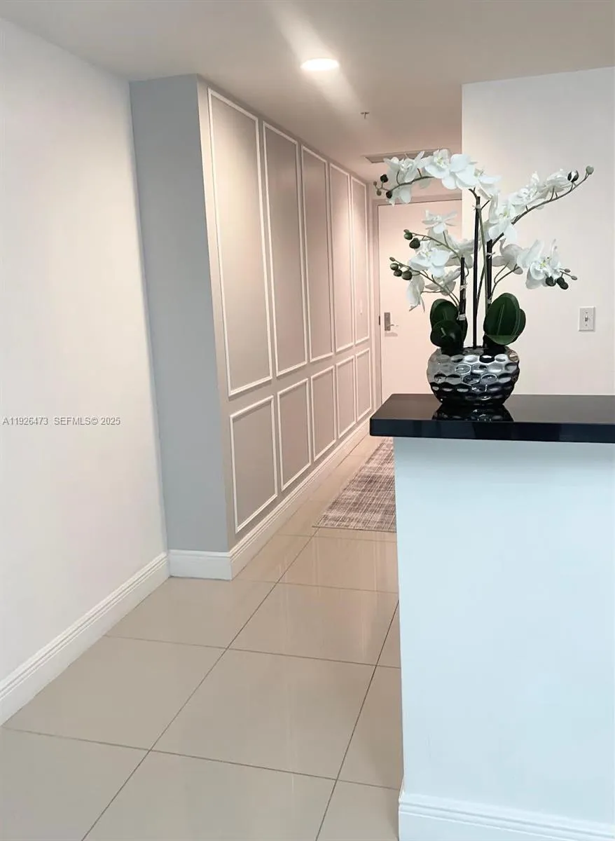 244 Biscayne Blvd # 1605, Miami FL 33132