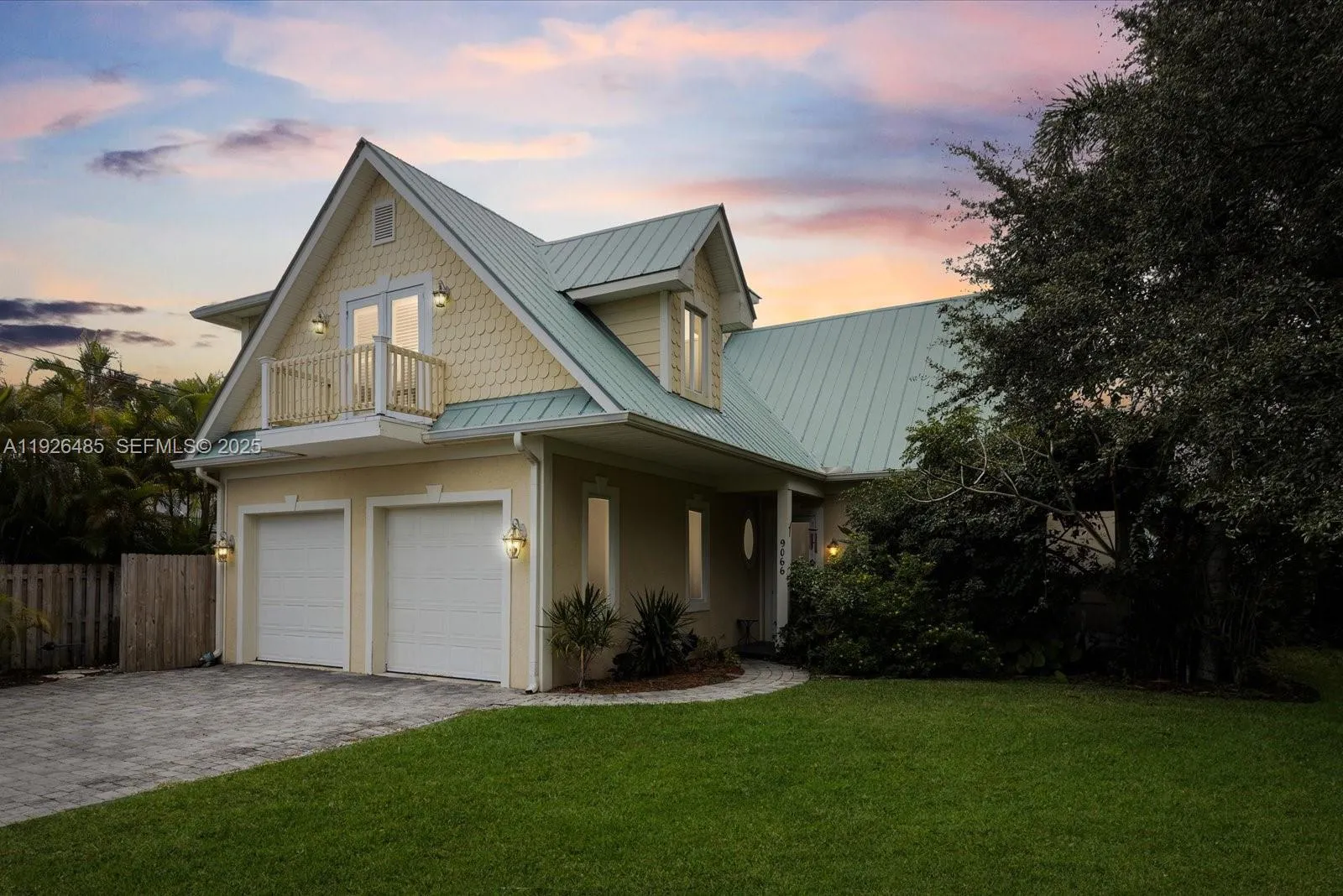 9066 SE Athena St, Hobe Sound FL 33455