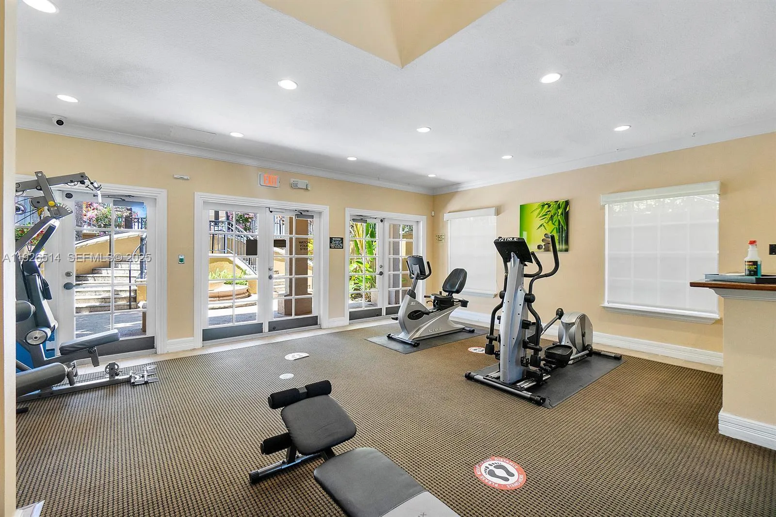2871 NE 185th St # 205, Aventura FL 33180