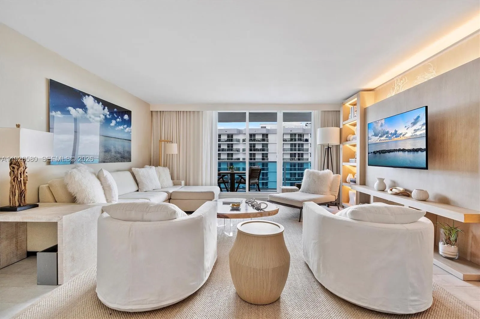 102 24th St # 1413, Miami Beach FL 33139