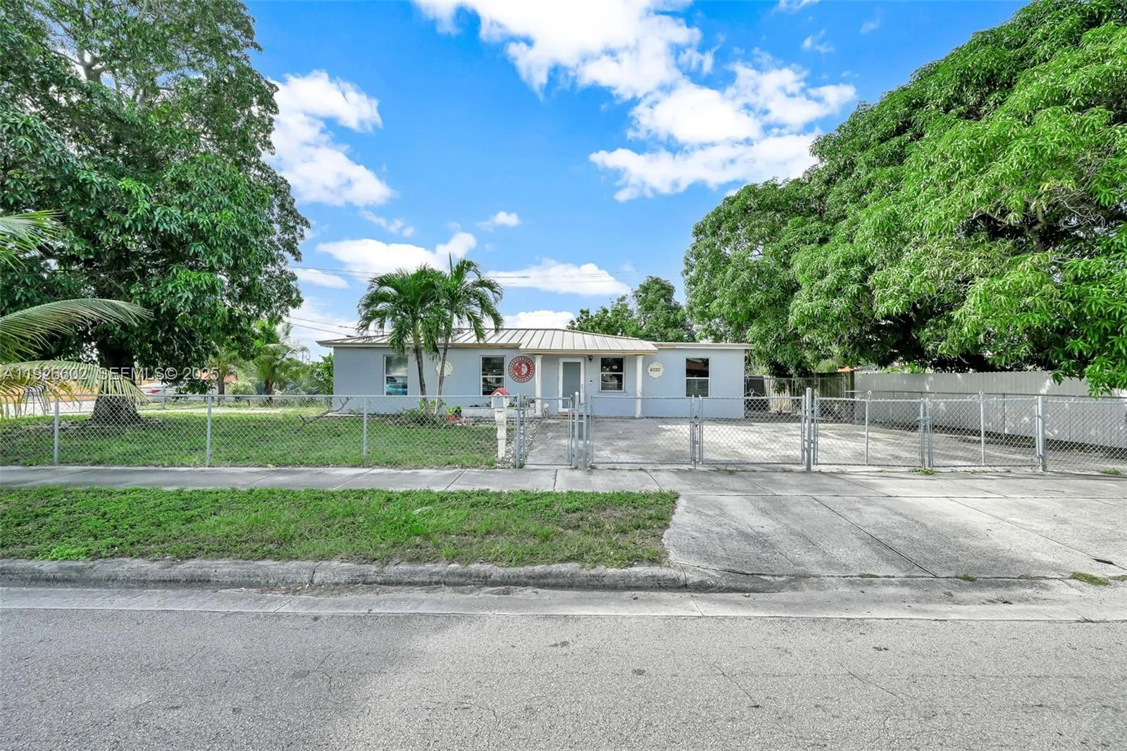 4020 E 10th Ave, Hialeah FL 33013